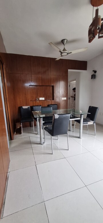 2 BHK Apartment For Rent in Zara Rossa, Sector 112