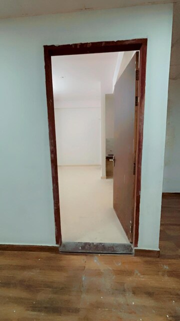 Room in 3 BHK Apartment at Puri Pranayam, Sector 82 – for Rent