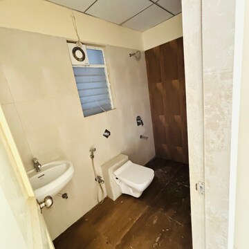 Bathroom in 2.5 BHK Apartment at Vijay Orovia, Hiranandani Estate – for Rent