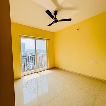 Room in 2.5 BHK Apartment at Vijay Orovia, Hiranandani Estate – for Rent