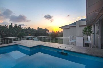 Swimming Pool in 4 BHK Villa at Nagoa – for Sale