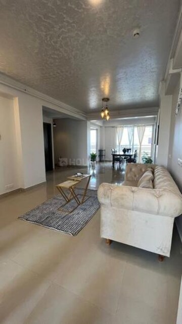Living Room in 5 BHK Apartment at DLF The Camellias, Sector 42 – for Sale