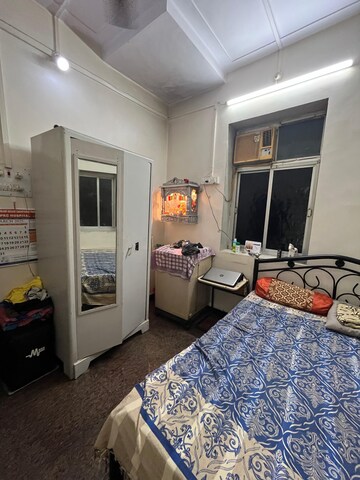Bedroom in 1.5 BHK Apartment at Adarsh Nagar Society, Worli – for Rent