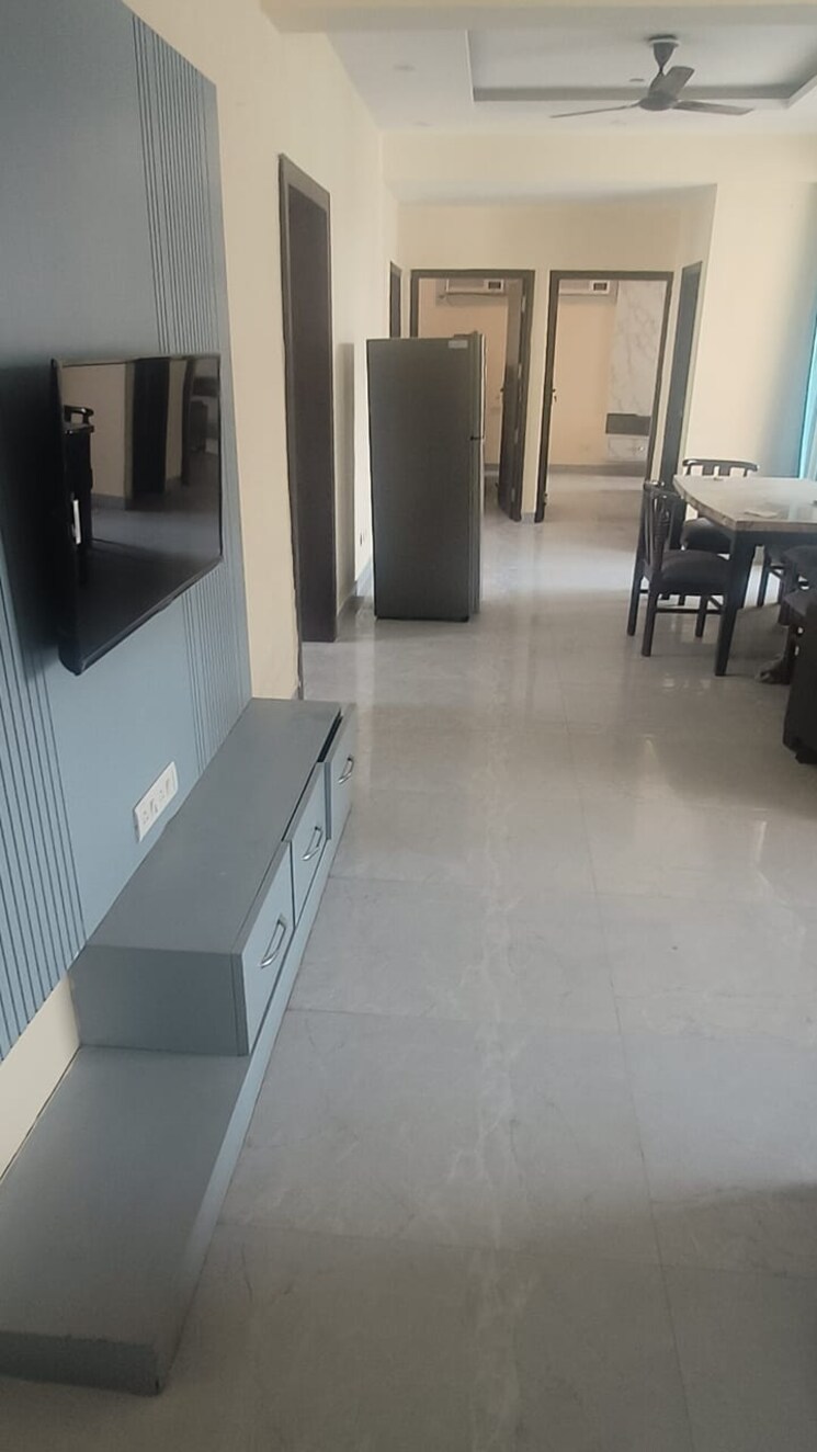 Master Bedroom, ram-shanti-apartment 3 Bedroom 3500 Sq.Ft. Apartment In Sector 52 Gurgaon 8810589