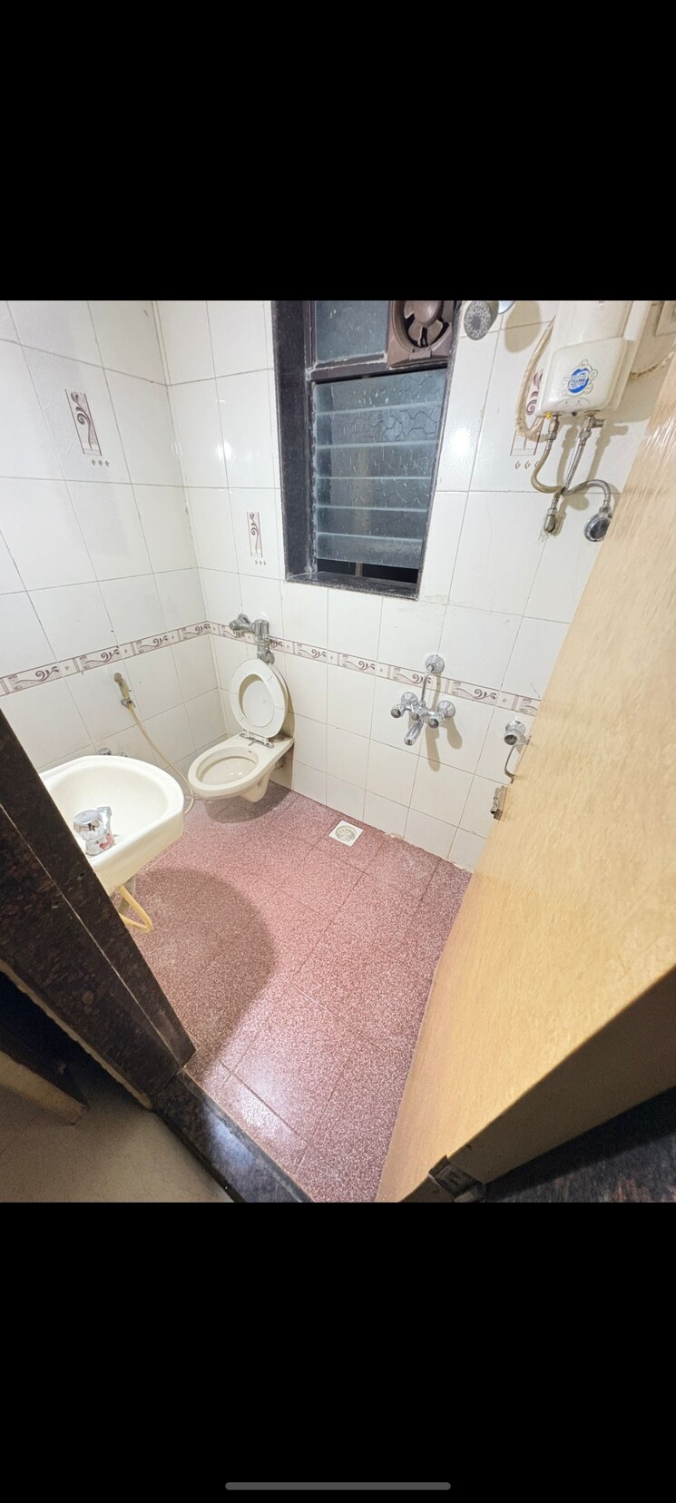 Bathroom, kamdhenu-chs-borivali 2 Bedroom 750 Sq.Ft. Apartment In Borivali West Mumbai 8810625