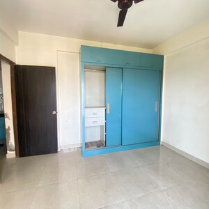 Room in 2 BHK Apartment at Signature Global Orchard Avenue, Sector 93 – for Sale
