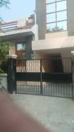 3 BHK + Pooja Room 120 Sq.Mt. Villa in Sector 3 Greater Noida