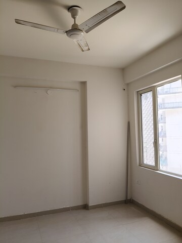 Room in 2 BHK Apartment at ROF Aalayas, Sector 102 – for Rent