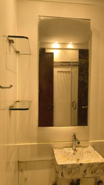 Attached Bathroom in 2 BHK Apartment at Worli Naka – for Rent