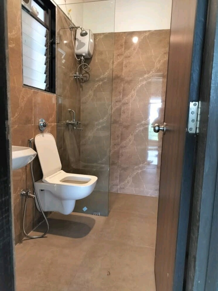 Bathroom, mj-shah-centrio 2 Bedroom 632 Sq.Ft. Apartment In Govandi Mumbai 8810690