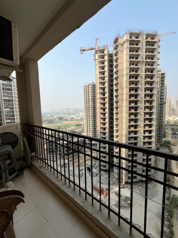 Exterior View, ajnara-le-garden 3 Bedroom 1295 Sq.Ft. Apartment In Sector 16b Greater Noida Greater Noida 8810726