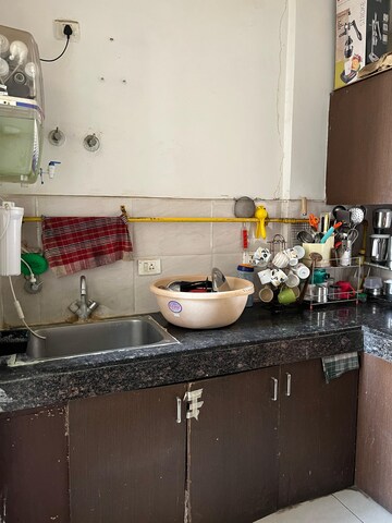 Master Bedroom in 3 BHK Apartment at Ajnara Le Garden, Sector 16b Greater Noida – for Rent