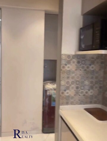 Bathroom in 1.5 BHK Apartment at Ghatkopar Gateway, Ghatkopar East – for Sale
