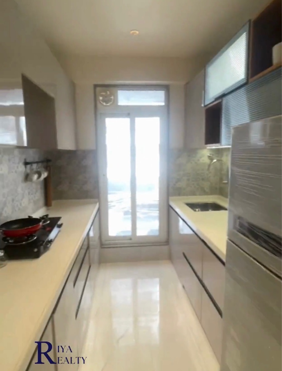 1.5 BHK 464 Sq.Ft. Apartment in Ghatkopar Gateway