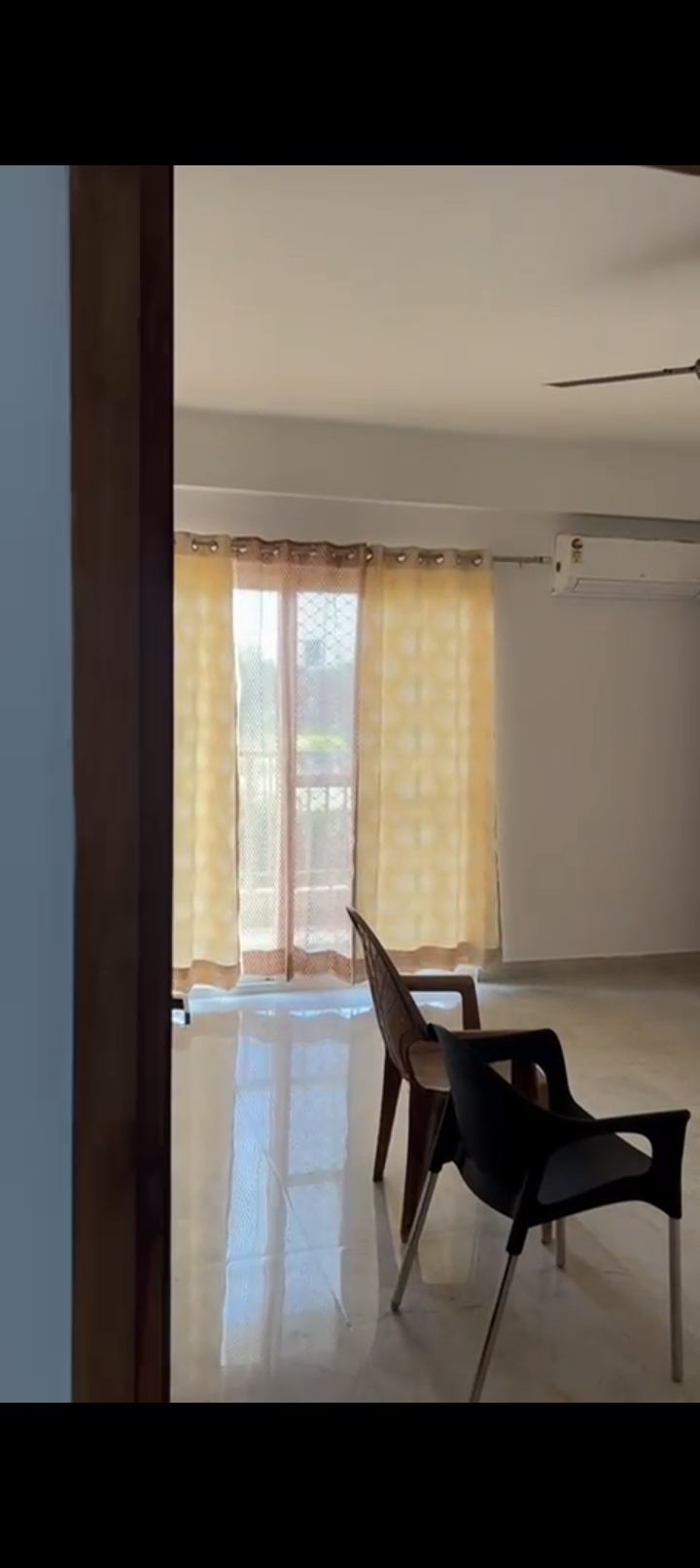 3 BHK + Pooja Room 2090 Sq.Ft. Builder Floor in Uninav Eden