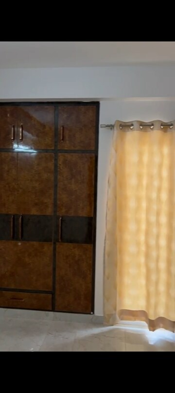 Furnished Amenities in 3 BHK Builder Floor at Uninav Eden, Raj Nagar Extension – for Rent