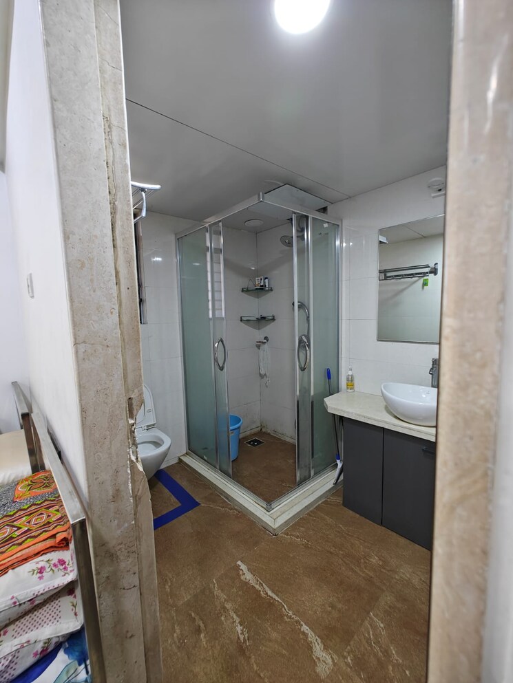 Bathroom, hk-orchid-residences 2 Bedroom 820 Sq.Ft. Apartment In Andheri West Mumbai 8810771