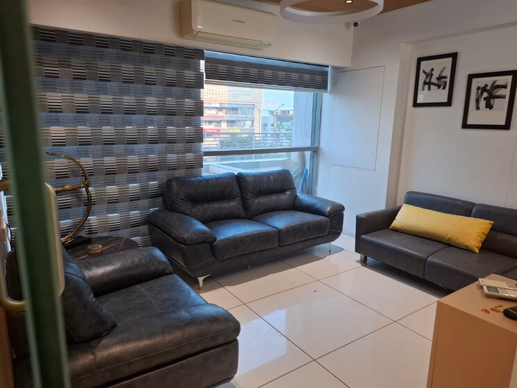 Living Room, science city Commercial Office Space 3300 Sq.Ft. In Science City Ahmedabad 8810766