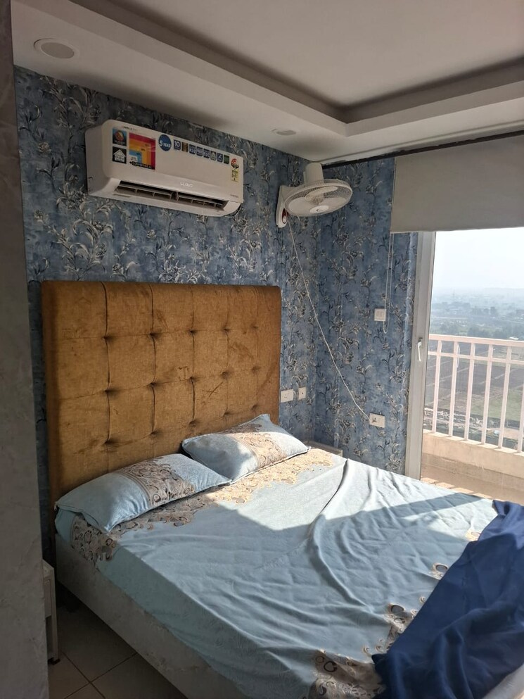 Bedroom, maya-garden-city 3 Bedroom 1852 Sq.Ft. Apartment In Lohgarh Zirakpur 8810783