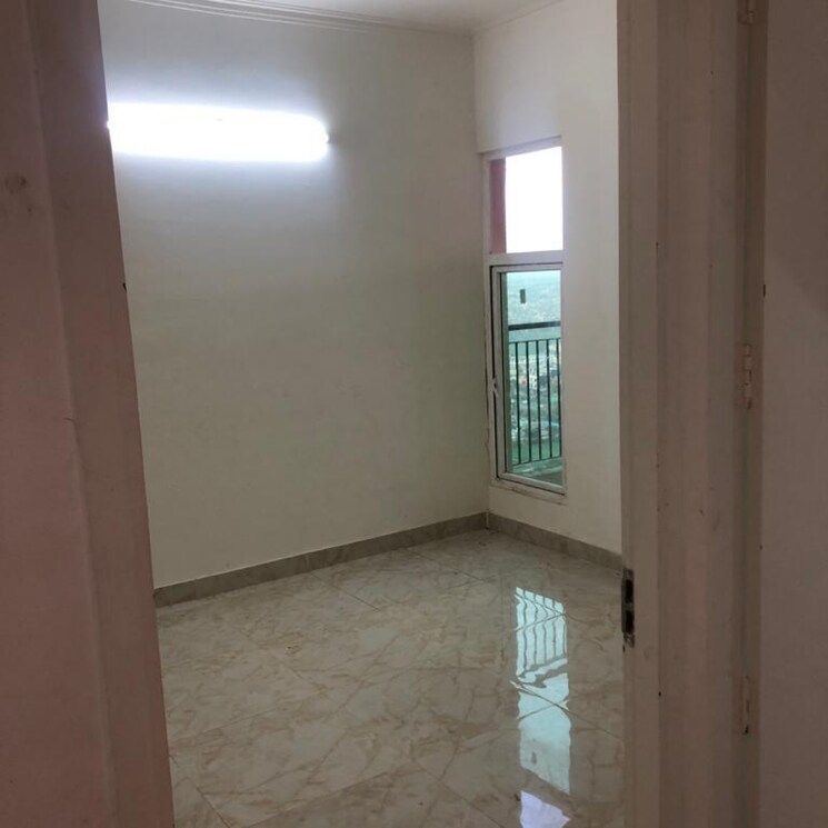 Room, gaurs-siddhartham 2 Bedroom 945 Sq.Ft. Apartment In Siddharth Vihar Ghaziabad 8810817