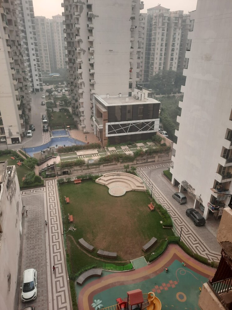 Exterior View, sethi-max-royale 2 Bedroom 895 Sq.Ft. Apartment In Sector 76 Noida 8810825
