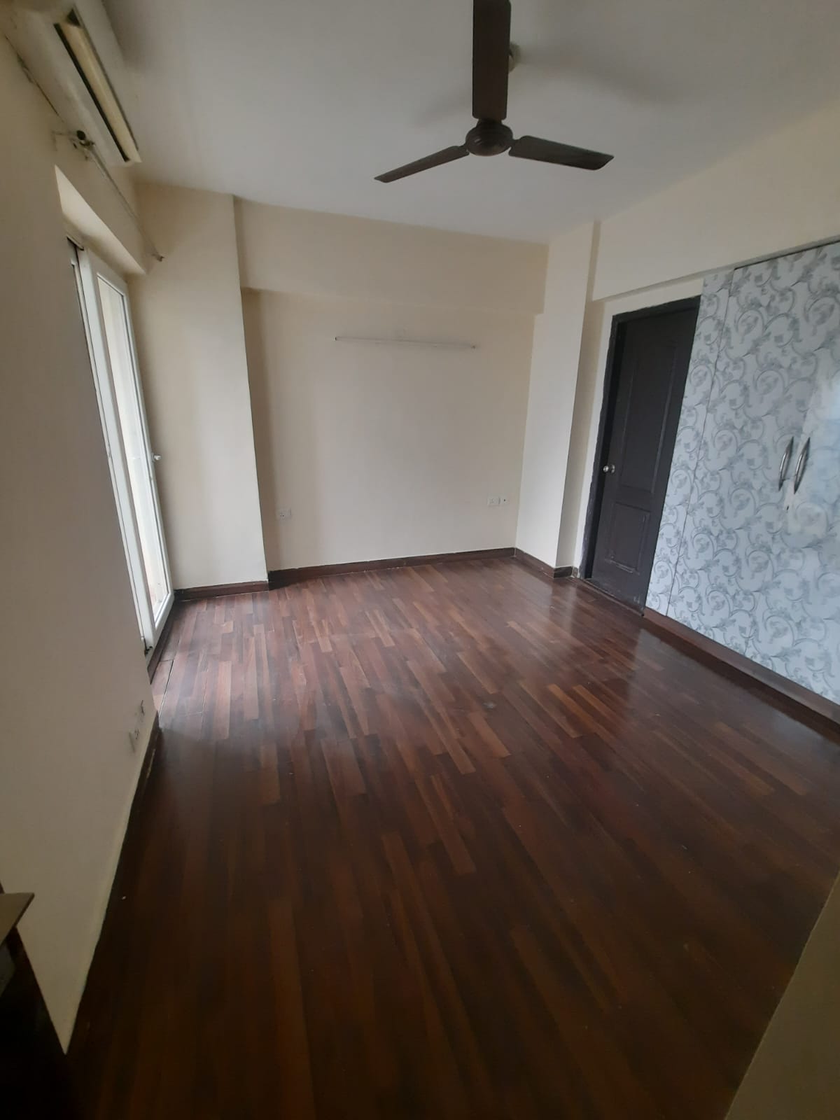 2 BHK Apartment For Rent in Sethi Max Royale