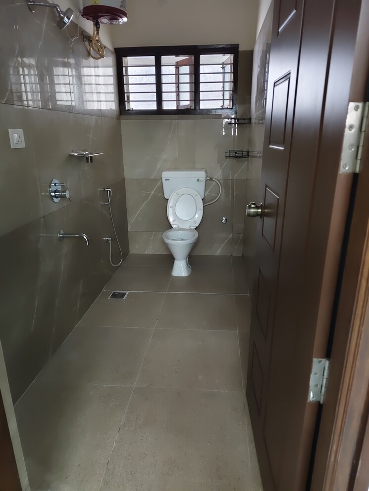 Bathroom, indiranagar 2 Bedroom 1050 Sq.Ft. Builder Floor In Indiranagar Bangalore 8810823