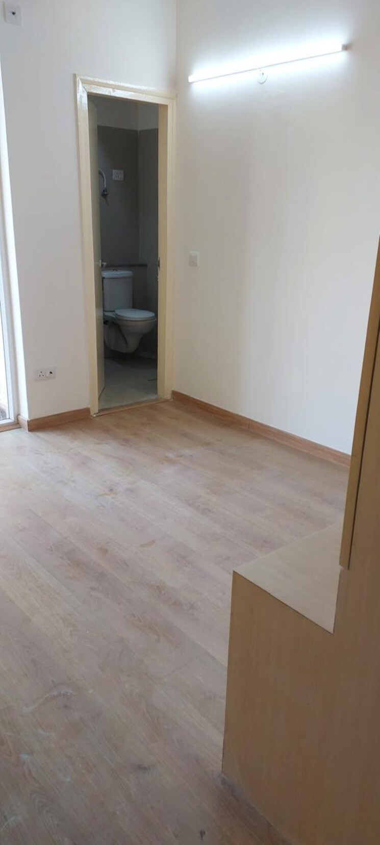 Room, emaar-gurgaon-greens 3.5 Bedroom 1650 Sq.Ft. Apartment In Sector 102 Gurgaon 8810855