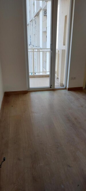 Room in 3.5 BHK Apartment at Emaar Gurgaon Greens, Sector 102 – for Sale