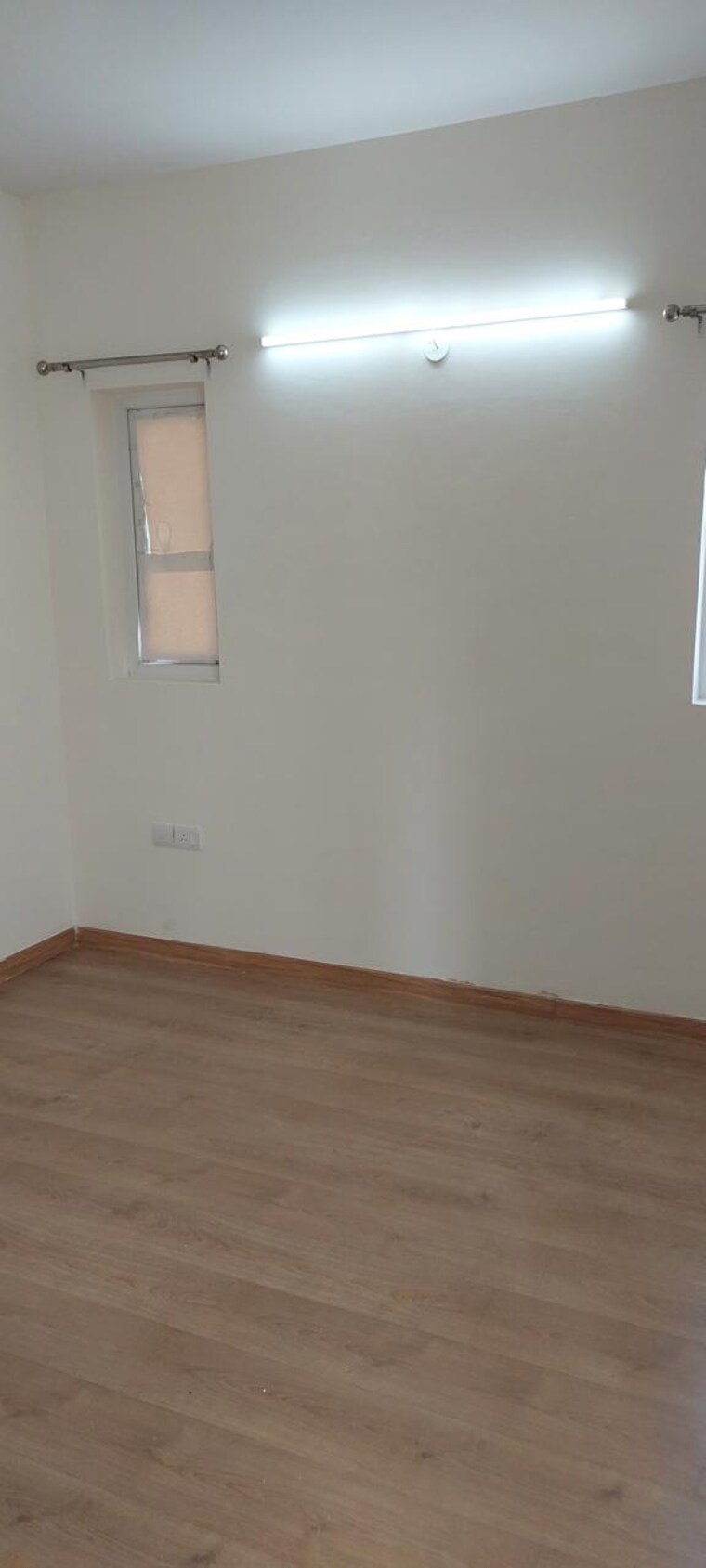 Room, emaar-gurgaon-greens 3.5 Bedroom 1650 Sq.Ft. Apartment In Sector 102 Gurgaon 8810855