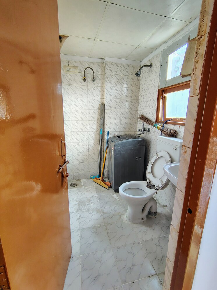 Bathroom, adore-happy-homes 2 Bedroom 505 Sq.Ft. Apartment In Sector 86 Faridabad 8810873