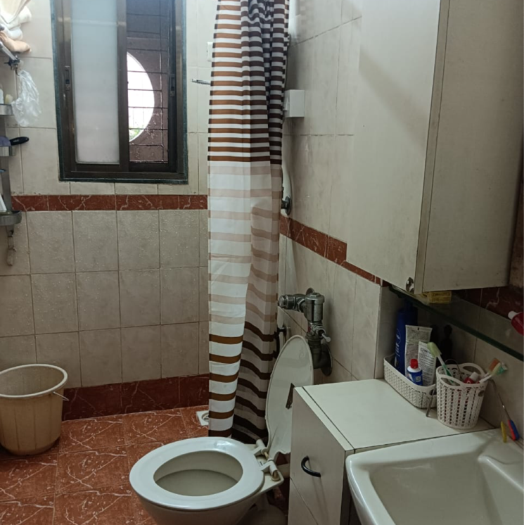 Bathroom, lokhandwala-residency 2 Bedroom 900 Sq.Ft. Apartment In Upper Worli Mumbai 8810892