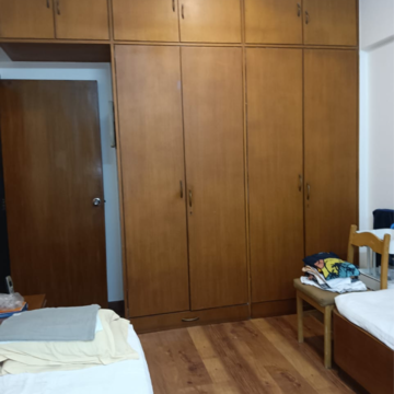 Bedroom in 2 BHK Apartment at Lokhandwala Residency, Upper Worli – for Rent