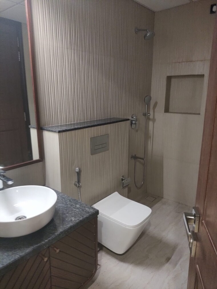 Bathroom, eros-edenwood-towers 4 Bedroom 3384 Sq.Ft. Apartment In Lakkarpur Faridabad 8810906