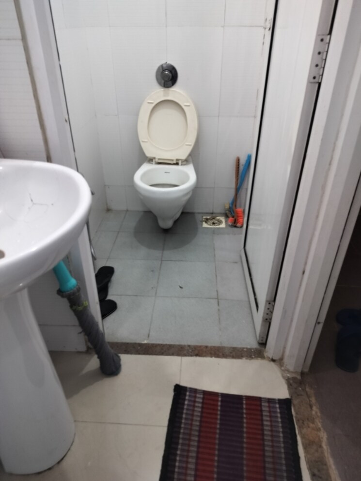 Bathroom, amanora-desire-tower 1 Bedroom 560 Sq.Ft. Apartment In Magarpatta Road Pune 8810927