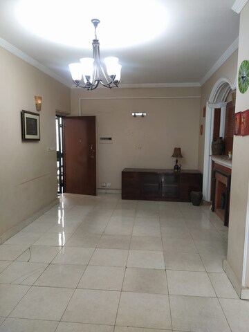 Bathroom in 4 BHK Apartment at Eros Garden Villas, Charmwood Village – for Sale