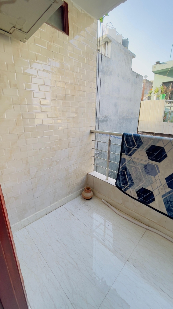 Plot For Sale in Syndicate 