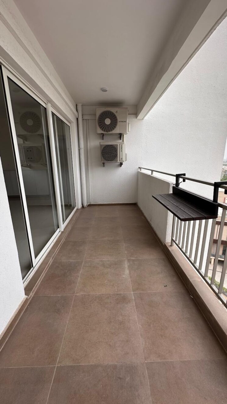 Balcony, shapoorji-pallonji-joyville-gurgaon 3 Bedroom 1852 Sq.Ft. Apartment In Sector 102 Gurgaon 8811014