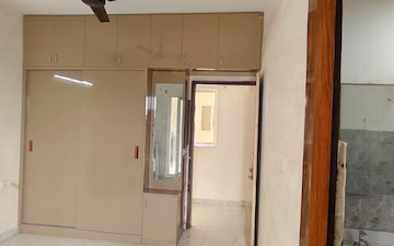 2 BHK Apartment For Rent in Pivotal Paradise, Sector 62