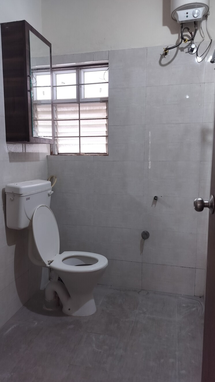 Bathroom, jubilee hills 2 Bedroom 1000 Sq.Ft. Apartment In Jubilee Hills Hyderabad 8811024