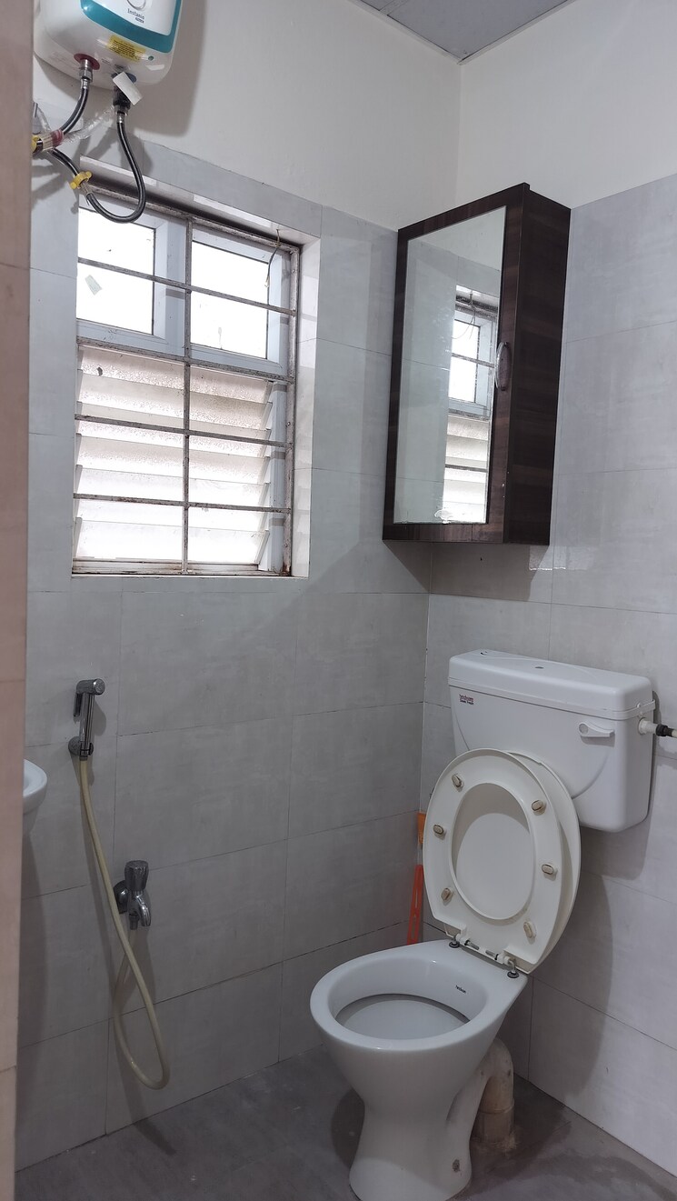 Bathroom, jubilee hills 2 Bedroom 1000 Sq.Ft. Apartment In Jubilee Hills Hyderabad 8811024