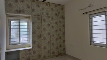 Room in 2 BHK Apartment at Jubilee Hills – for Rent