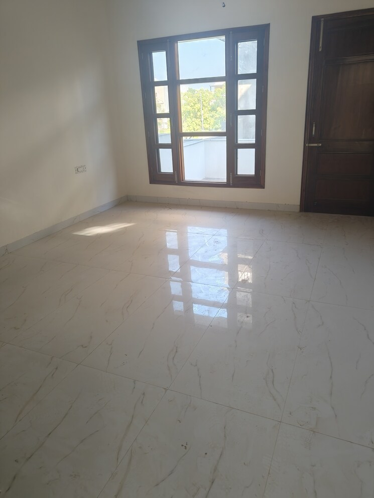 Room, aerocity 6+ Bedroom 5270 Sq.Ft. Independent House In Aerocity Mohali 8811049