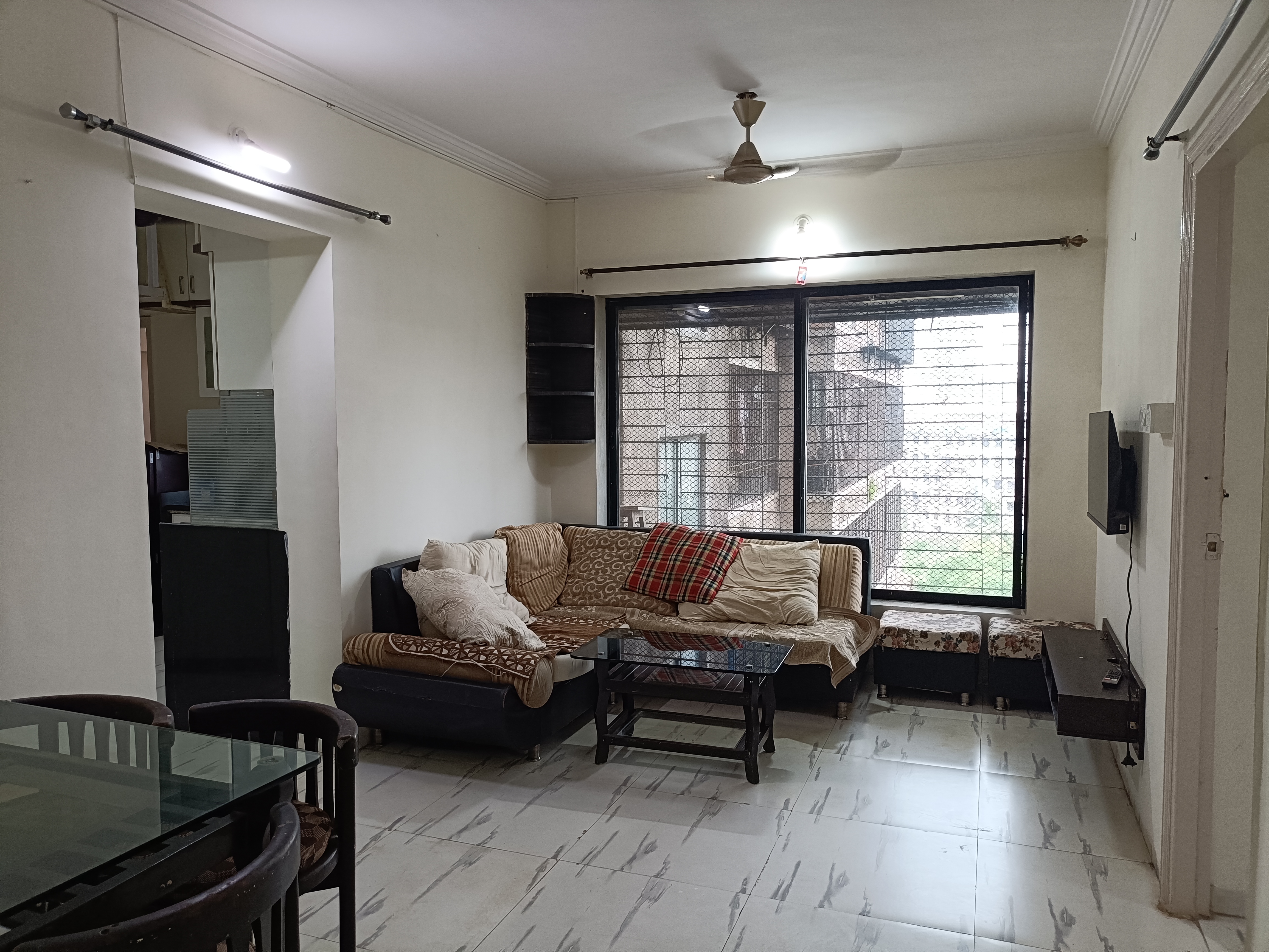 2 BHK 974 Sq.Ft. Apartment in Royal Palms Garden View