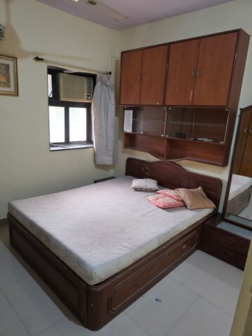 Bedroom in 2 BHK Apartment at Margadarshan CHS, Andheri East – for Rent
