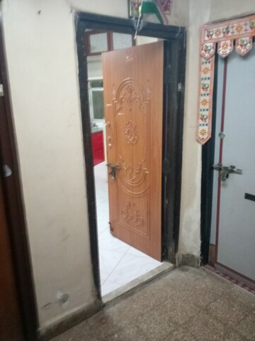 Furnished Amenities in 1 BHK Apartment at Mahesh Nagar CHS, Goregaon West – for Rent