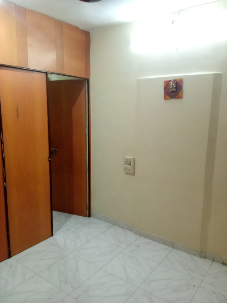 Room, mahesh-nagar-chs 1 Bedroom 550 Sq.Ft. Apartment In Goregaon West Mumbai 8811076