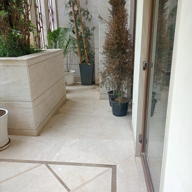 3 BHK + Pooja Room,Servant Room Builder Floor For Rent in Defence Colony