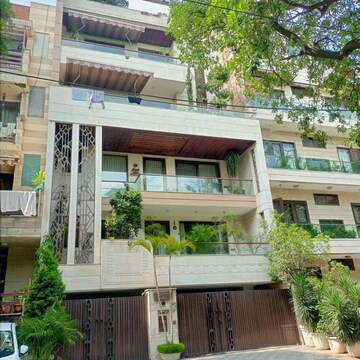 3 BHK Builder Floor – Exterior View View at Defence Colony - for Rent