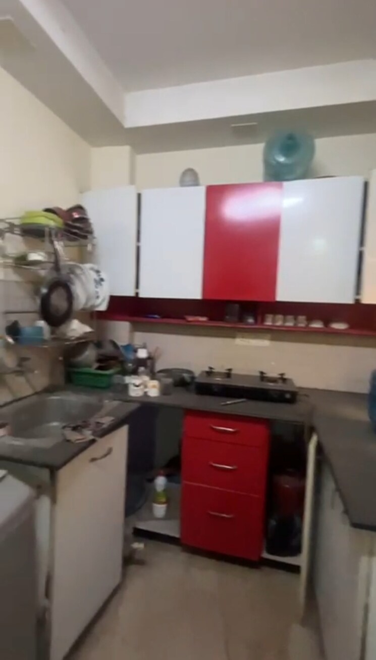 Kitchen, khirki extension 3 Bedroom 2000 Sq.Ft. Builder Floor In Khirki Extension Delhi 8811086